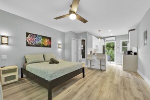 1 多间卧室、熨斗/熨衣板、免费 WiFi、床单