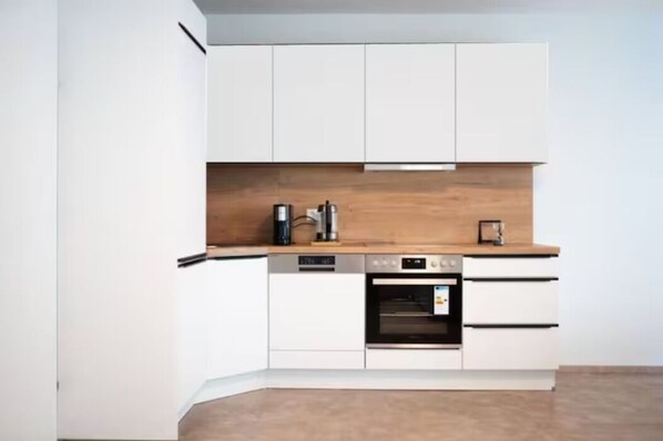 Küchenrolle, Esstisch