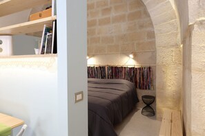 Iron/ironing board, WiFi, bed sheets - GuestHost - Sottano del Mastro Central Apartment (Corato)
