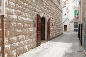 تفاصيل الفندق من الخارج