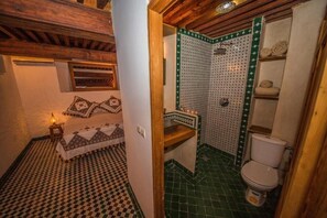 Comfort Triple Room, 1 Double Bed | Free WiFi, bed sheets - Riad Gzira Fez  (Fes)
