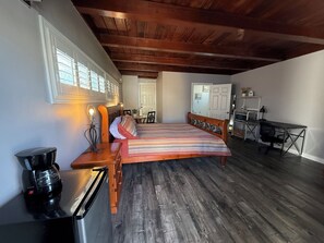 1 makuuhuone, työpöytä, silitysrauta/-lauta, ilmainen Wi-Fi