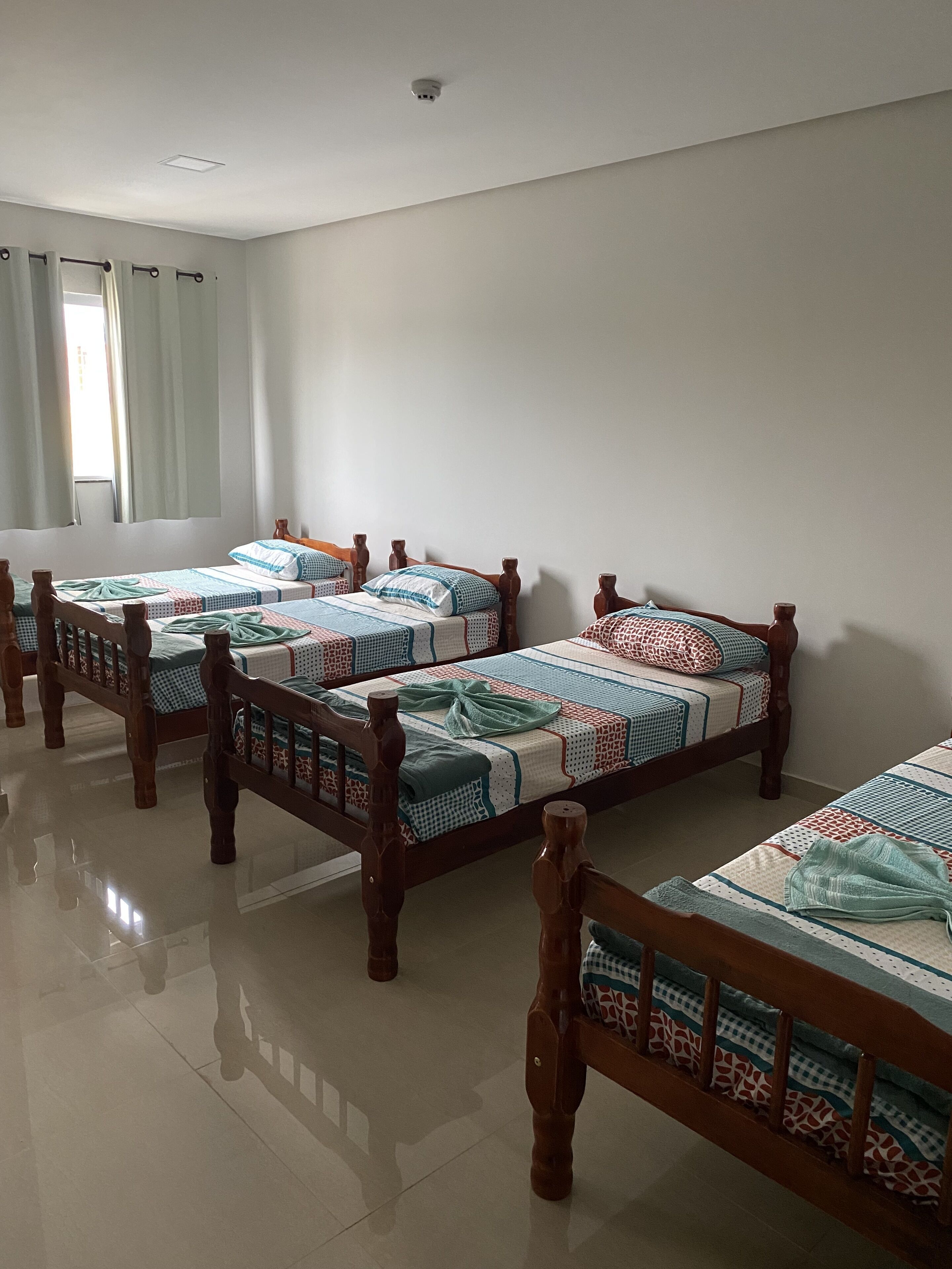 Wifi gratis y ropa de cama 