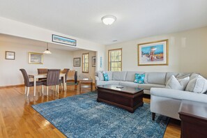 TV, foosball - Ocean views from deck & multiple rooms, Pet Friendly, Beach access 2 houses away - Sy's Folly (Folly Beach)