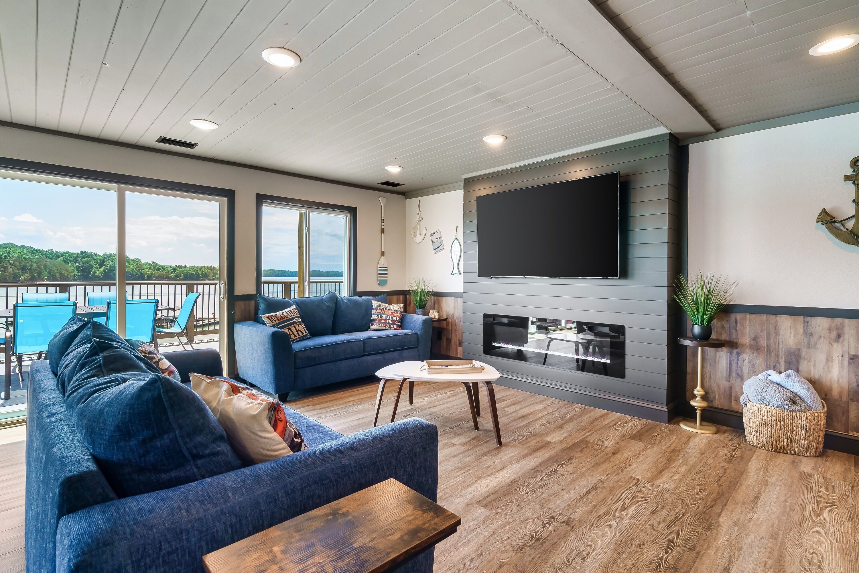 The Lodge at Lakeside is the perfect name describing Douglas Lake in The Smokies!