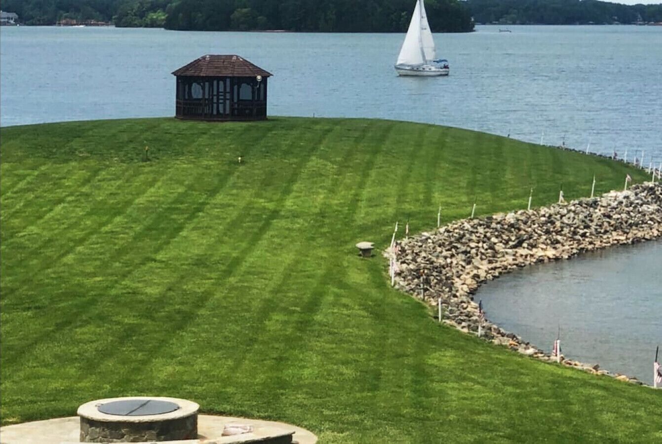 Bella Vista-Beautiful panoramic lake view