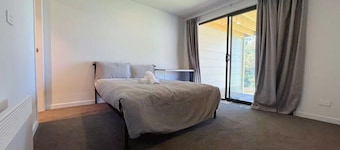 3 bedroom Apartment at Kingston
