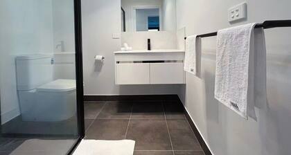 3 bedroom Apartment at Kingston