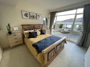 4 Schlafzimmer, Bügeleisen/Bügelbrett, Reisekinderbett, WLAN