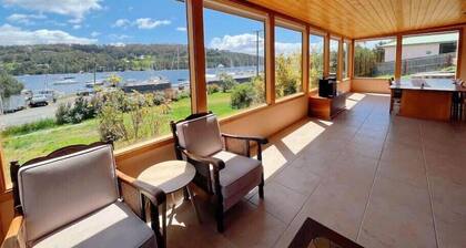 Coastal Cabin next to Bruny Island Ferry