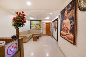 Interior entrance - Treebo RVG, Alkapuri (Vadodara)