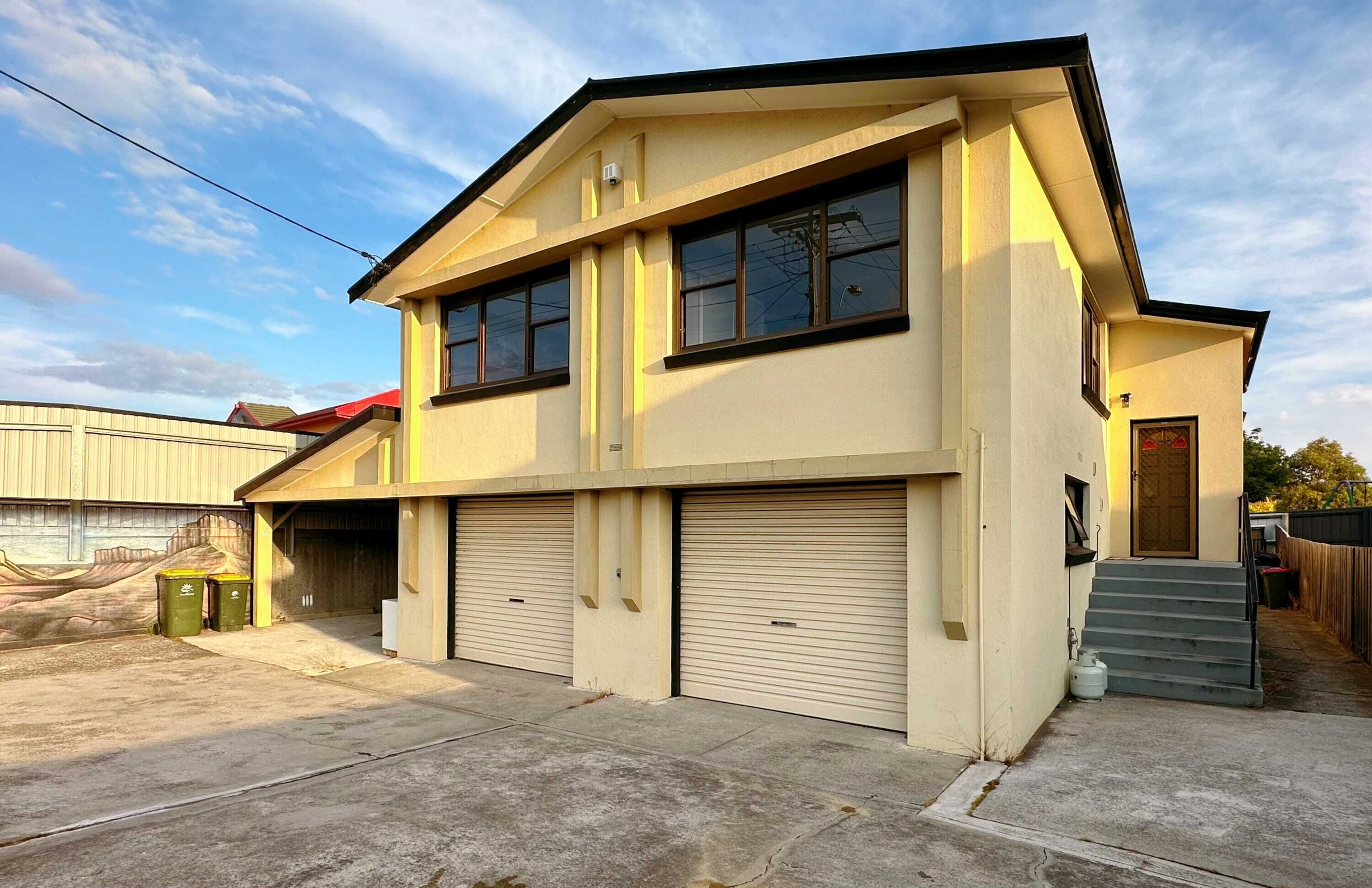 The Roomy Retreat with 6 beds/10 people near city