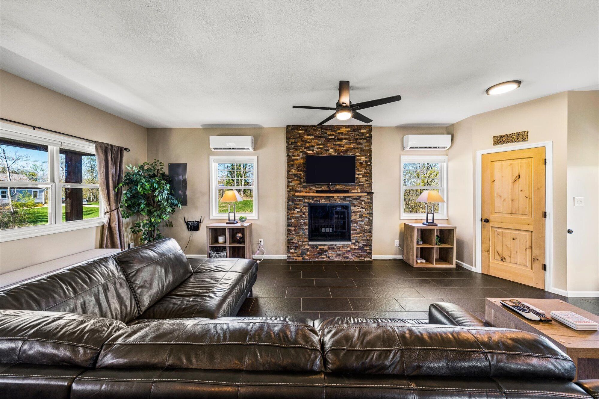 Cozy Mountain Retreat with Amazing Views