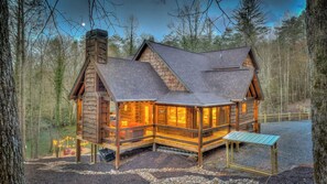 Exterior - Paradise Creek - Creek Front | Perfect for Families | Hot Tub (Epworth)