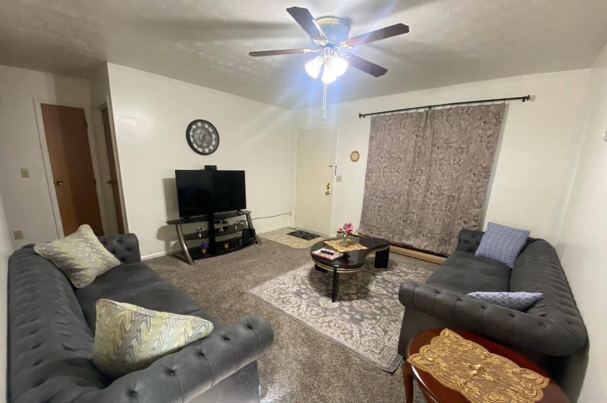 Cozy duplex home, 2 mins from Miami U and downtown.