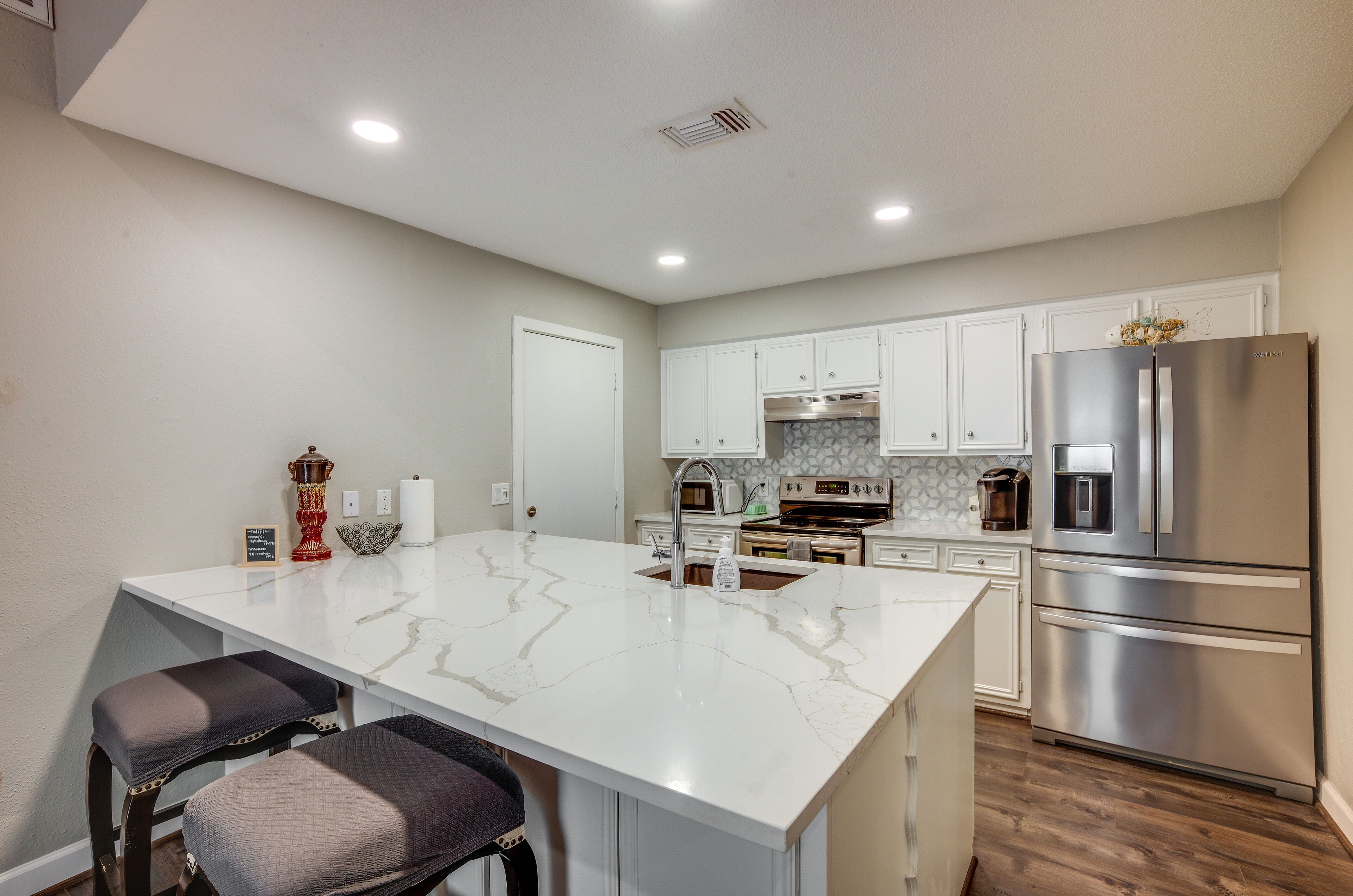 Montgomery Vacation Rental - Walk to Lake Conroe!