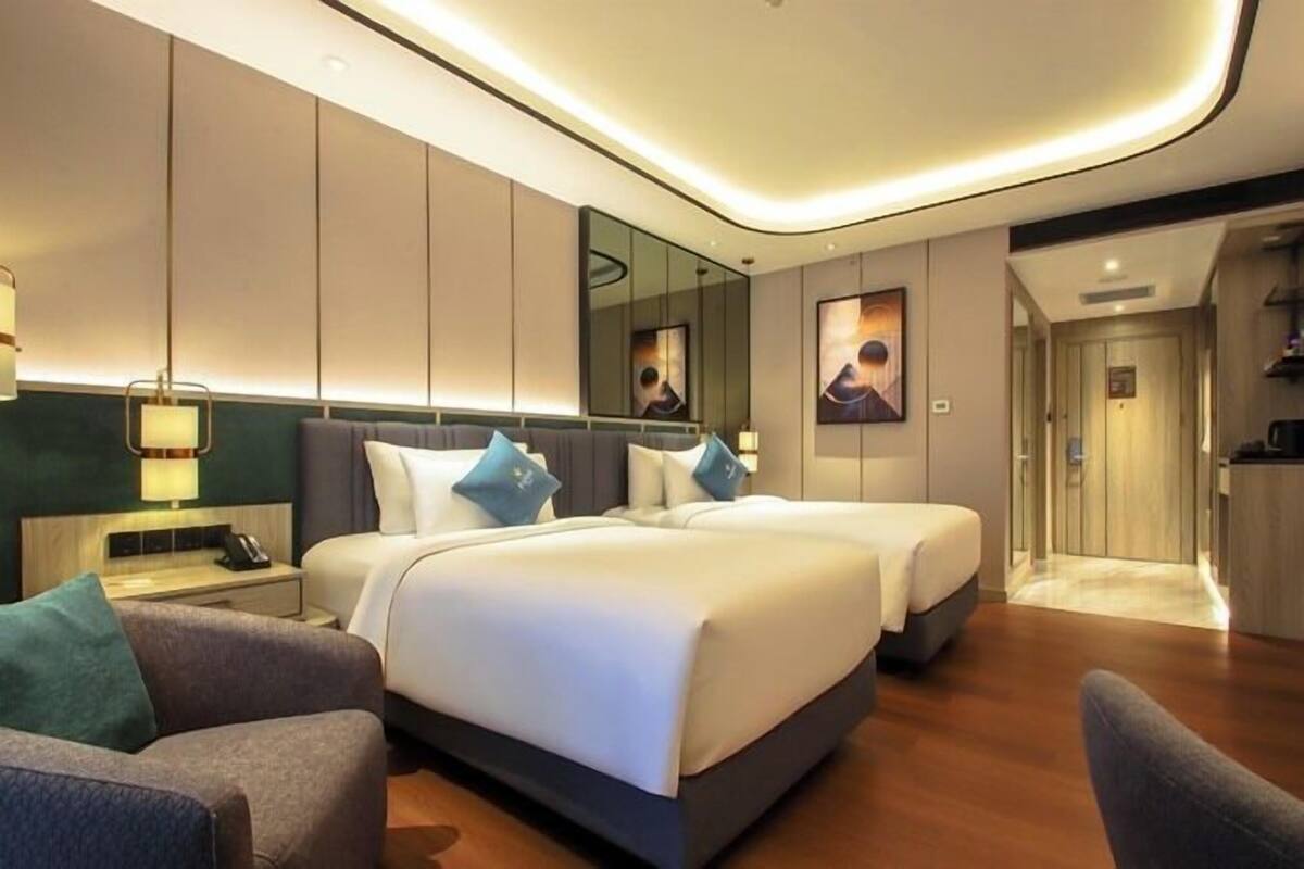 Chambre Deluxe avec lits jumeaux, 2 chambres, vue piscine