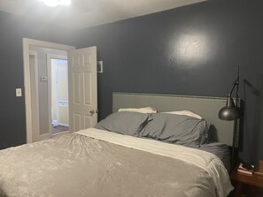 3 bedrooms, free WiFi, bed sheets