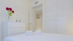 2 bedrooms, iron/ironing board, WiFi, bed sheets - El Ancla, pool, Wifi -10185 (El Puerto de Santa María)