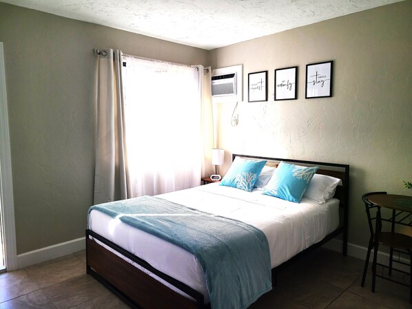 1 bedroom, free WiFi, bed sheets