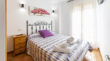 2 bedrooms, iron/ironing board, free WiFi, bed sheets