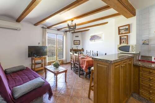 CARREBAIX IV - Rural apartment with beautiful views and free WiFi.
