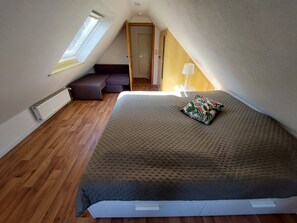 1 Schlafzimmer, Bügeleisen/Bügelbrett, Reisekinderbett, kostenloses WLAN