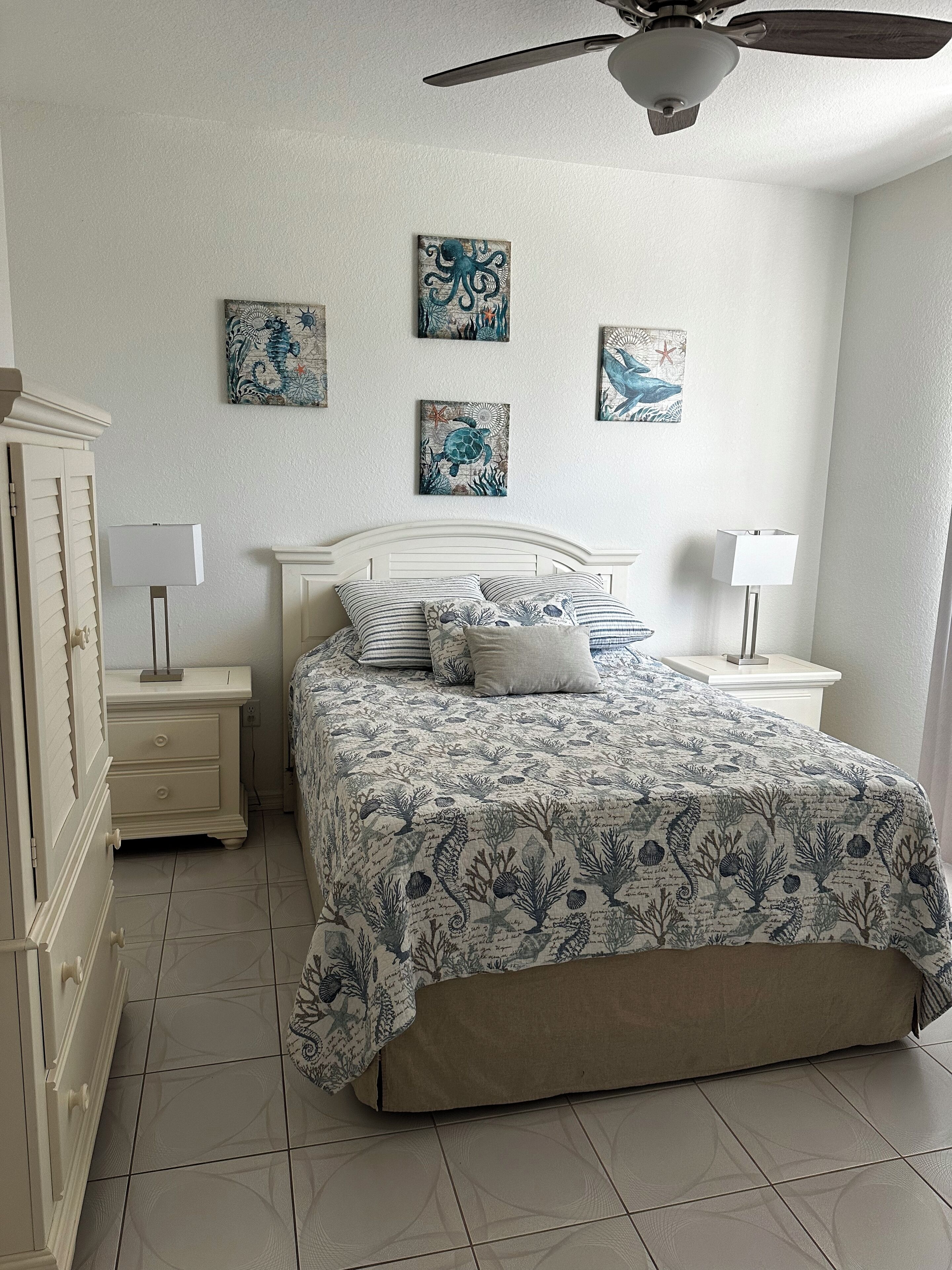 3 室のベッドルーム、デスク、アイロン / アイ  ロン台、WiFi (無料)