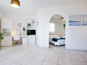 1 chambre, fer et planche Ă repasser, accĂšs Internet, draps fournis