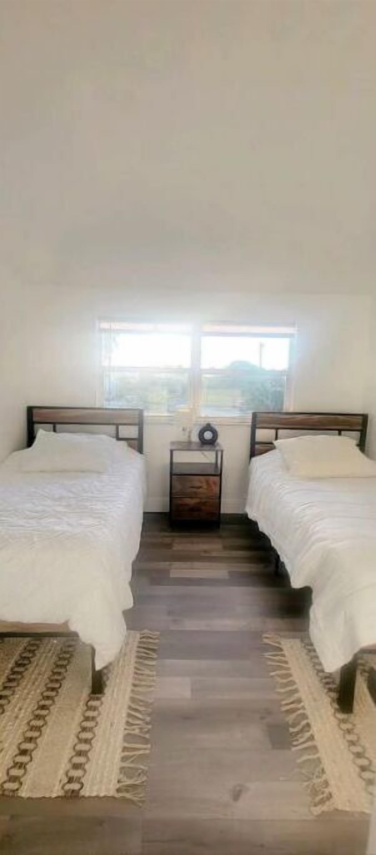 Cozy townhouse near downtown & Airport 