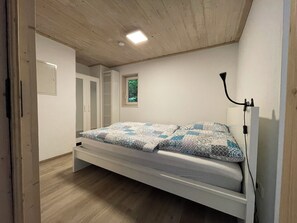1 habitación y ropa de cama 