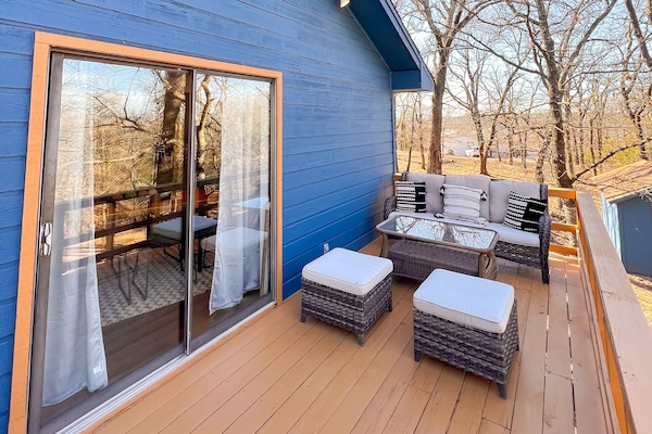 Deck off of kitchen