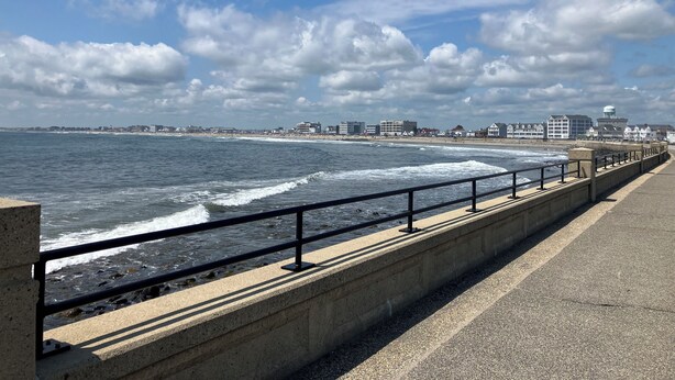 Beach - One-Bedroom Apt in Hampton NH! (Hampton)