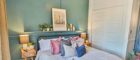 1 chambre, fer et planche à repasser, Wi-Fi gratuit, draps fournis