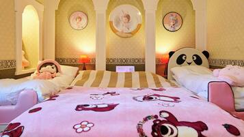 Doll Room, Non Smoking