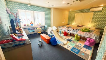 Family Twin Room