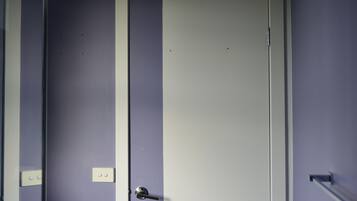 Basic Townhome | Bathroom | Shower, towels, soap, shampoo