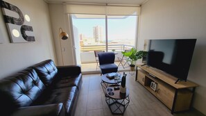 Smart TV - Apartment in Antofagasta! Spacious room, private bathroom (Antofagasta)