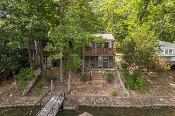 Exterior - Loto Breeze - Lakefront house in protected cove! (Sunrise Beach)