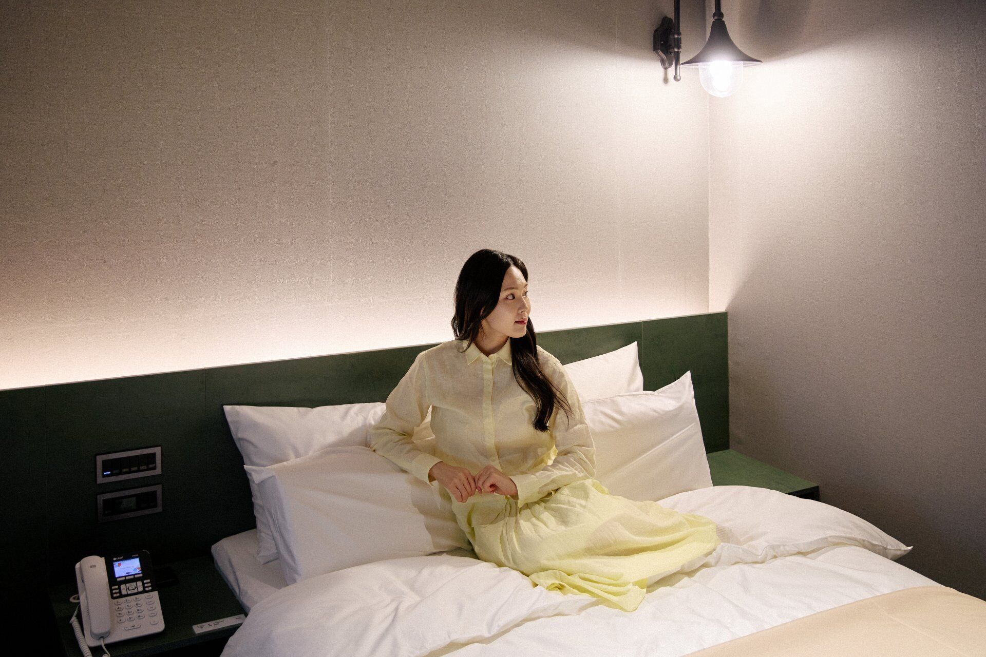 Business Room | Down comforters, desk, laptop workspace, free WiFi