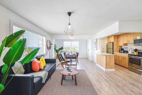 TV - Free Parking | Comfortable Condo | Prime Location (North Bay Village)