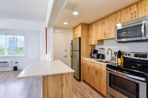 Fridge, microwave, oven, stovetop - Free Parking | Comfortable Condo | Prime Location (North Bay Village)