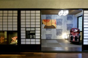 Family Suite | Premium bedding, iron/ironing board, free WiFi, bed sheets - Hills Garden Hondori (Sapporo)