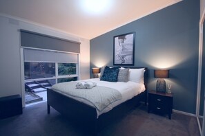 3 chambres, fer et planche à repasser, Wi-Fi gratuit, draps fournis