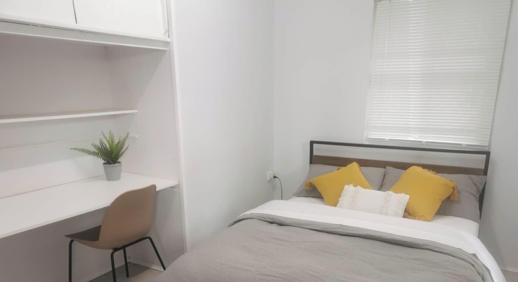 5 sovrum, skrivbord, strykjärn/strykbräda och wi-fi