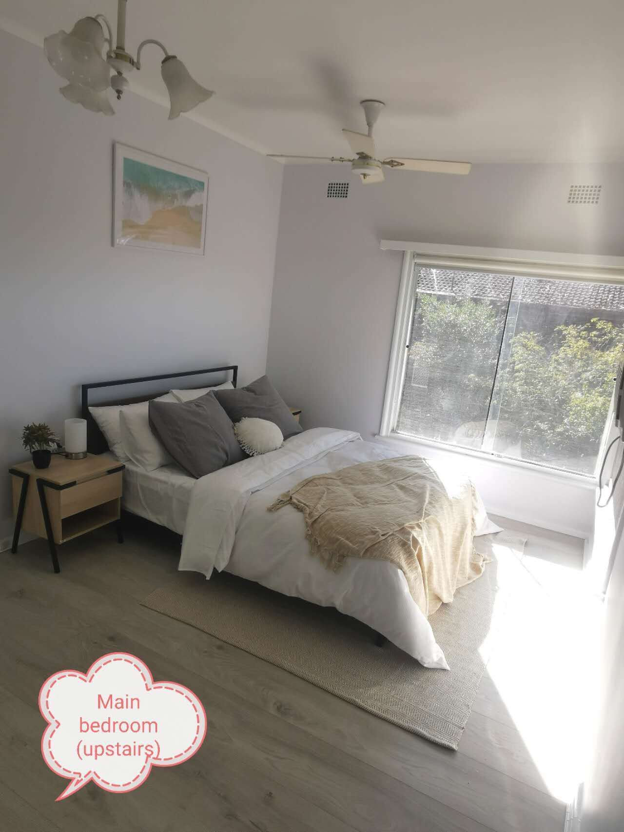 5 slaapkamers, een bureau, een strijkplank/strijkijzer, wifi