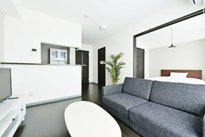 Deluxe Room | Living area | LCD TV - Sun Court Hondori Garden Hills (Sapporo)