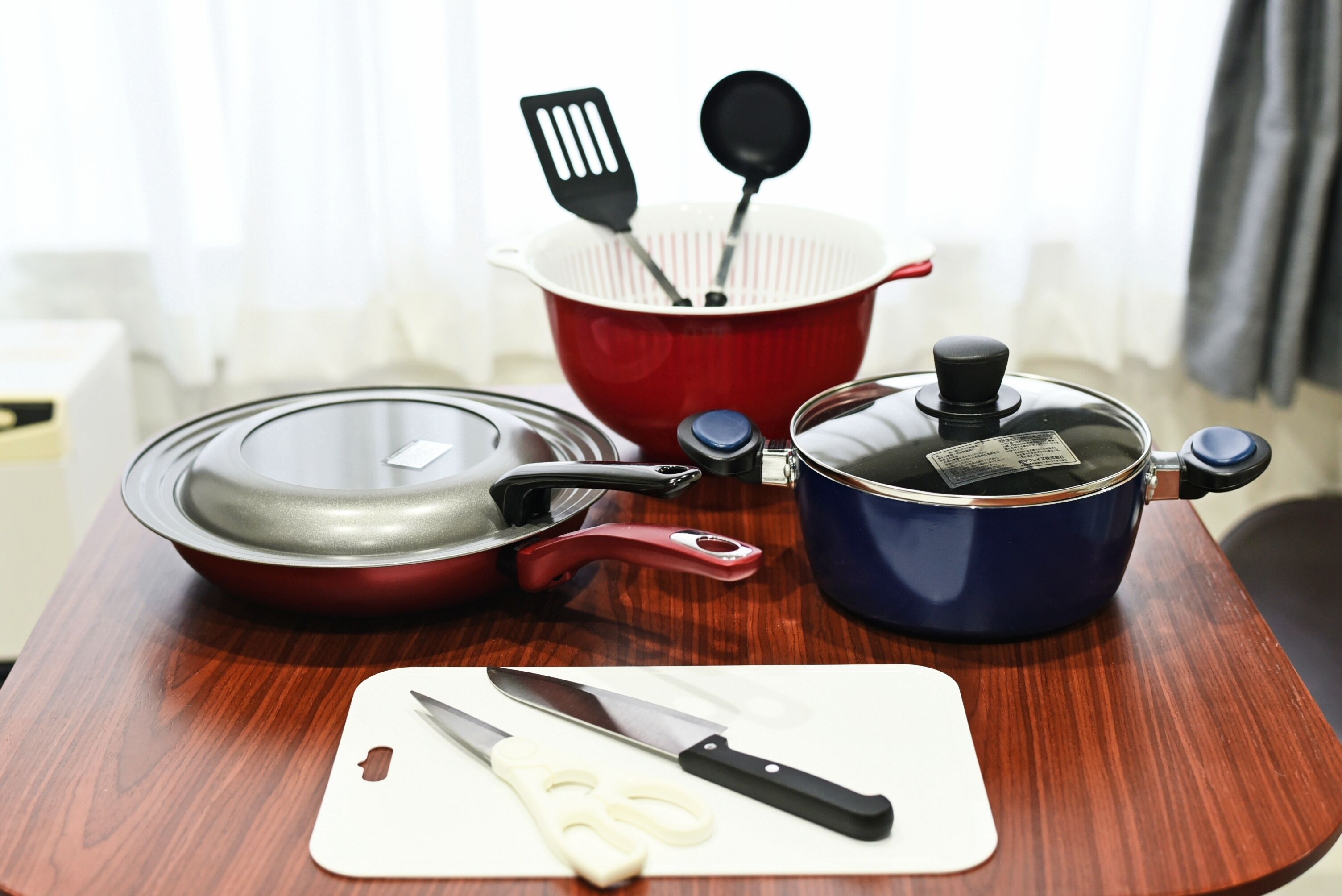 Deluxe Single Room | Private kitchen | Mini-fridge, microwave, stovetop, electric kettle