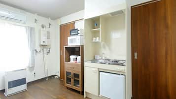 Family Single Room | Private kitchen