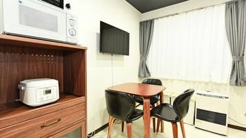 Standard Room | Living area | Flat-screen TV